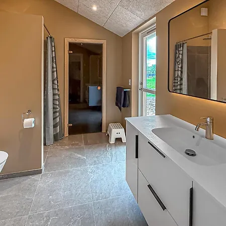 Dom wakacyjny Stunning In With Sauna Haderslev